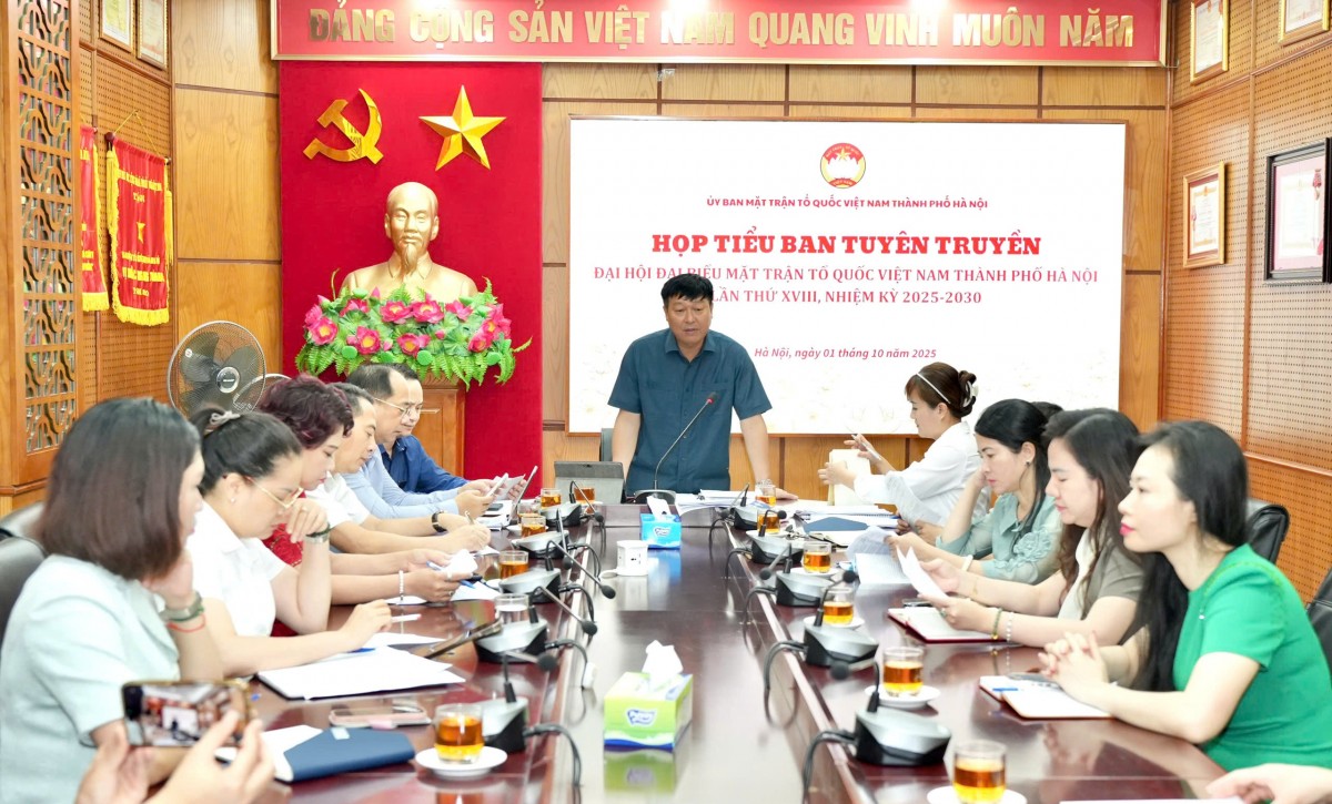 Tuyên truyền đậm nét về Đại hội đại biểu MTTQ Việt Nam thành phố Hà Nội lần thứ XVIII Tuyên truyền đậm nét về Đại hội đại biểu MTTQ Việt Nam thành phố Hà Nội lần thứ XVIII