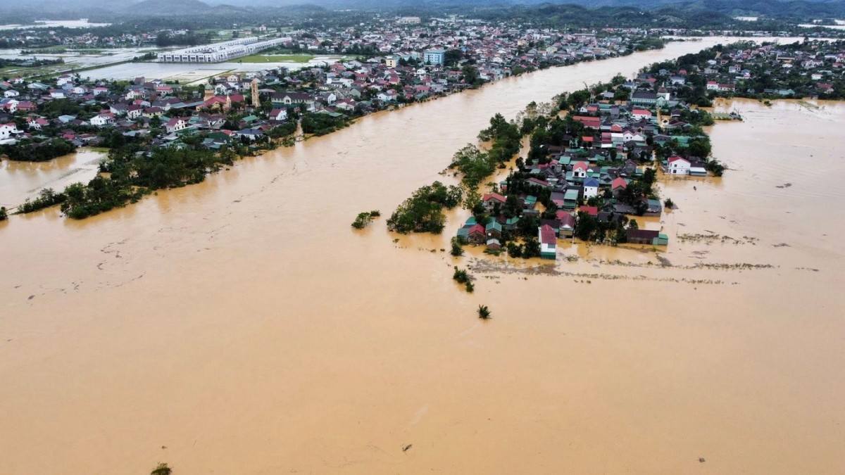 Xử lý nghiêm hành vi lợi dụng thiên tai để trục lợi, đầu cơ tăng giá bất hợp lý sau bão số 10