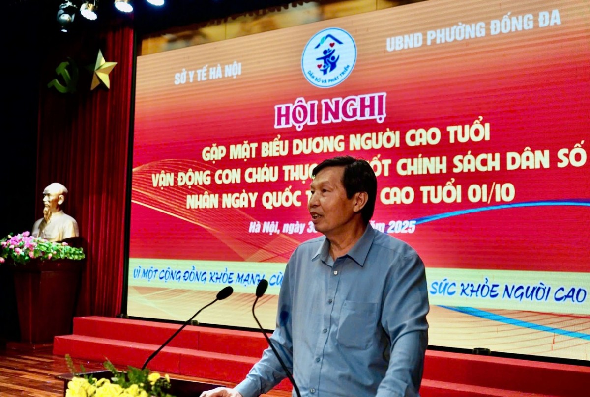 Hà Nội biểu dương người cao tuổi có thành tích vận động con cháu thực hiện tốt chính sách dân số Hà Nội biểu dương người cao tuổi có thành tích vận động con cháu thực hiện tốt chính sách dân số