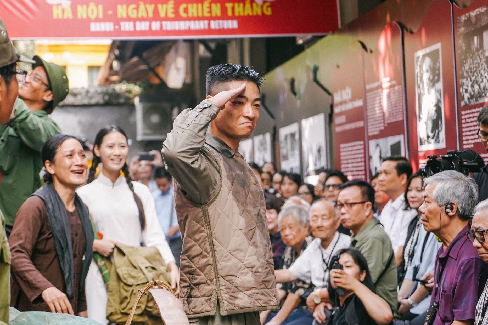 Khai mạc trưng bày “Vang mãi khúc khải hoàn”