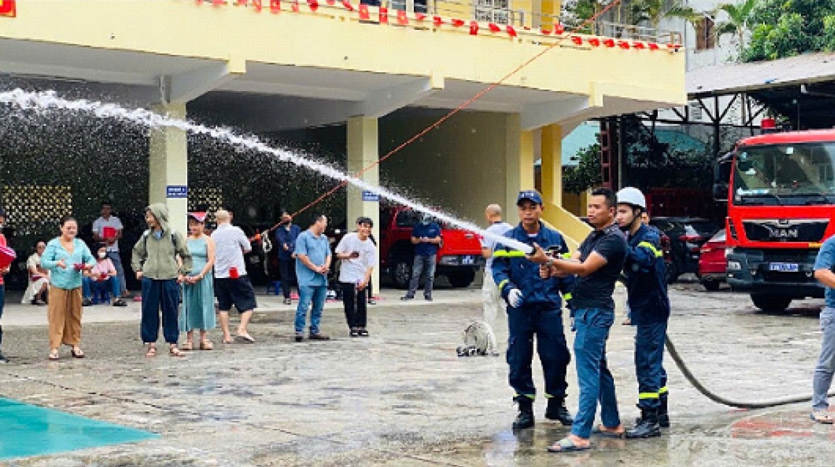 Lan tỏa phong trào toàn dân tham gia phòng cháy chữa cháy Lan tỏa phong trào toàn dân tham gia phòng cháy chữa cháy