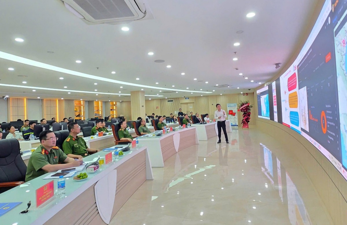 Chuyển đổi số PCCC tại Hà Nội: Tận dụng thời gian vàng cứu hỏa Chuyển đổi số PCCC tại Hà Nội: Tận dụng thời gian vàng cứu hỏa