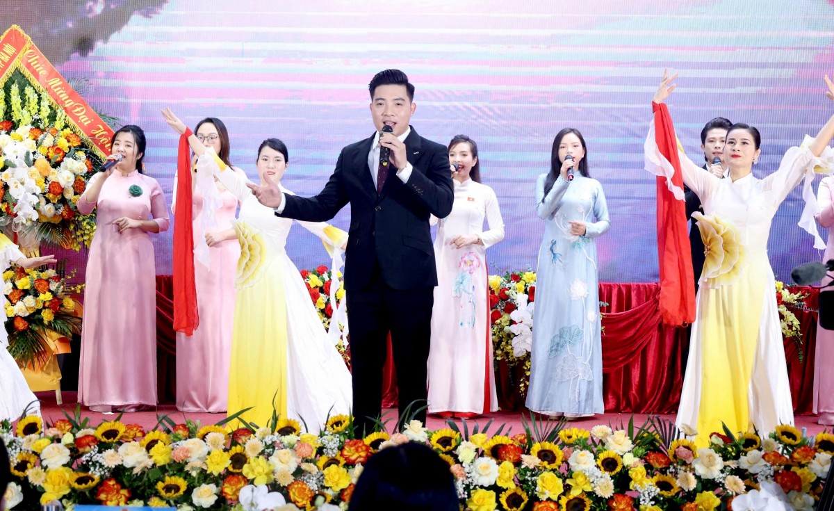 TRỰC TUYẾN: Đại hội Công đoàn phường Việt Hưng lần thứ I, nhiệm kỳ 2025 - 2030