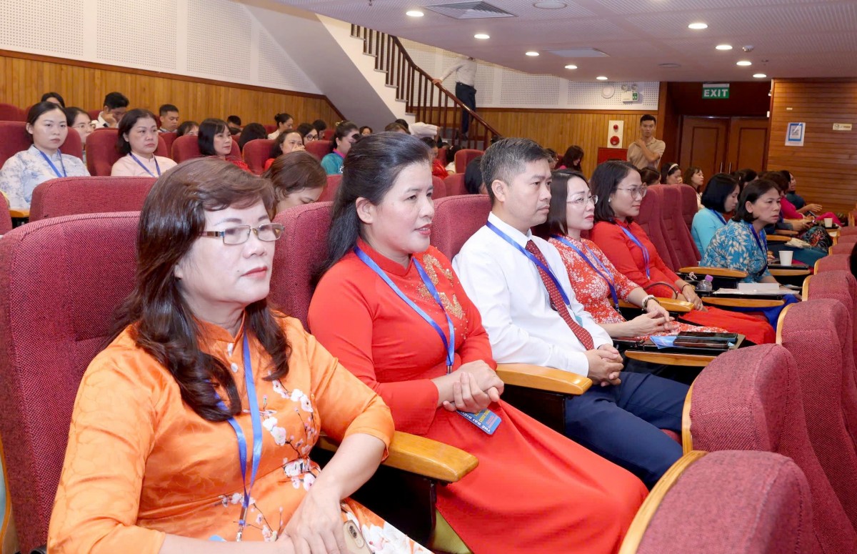 TRỰC TUYẾN: Đại hội Công đoàn phường Việt Hưng lần thứ I, nhiệm kỳ 2025   2030