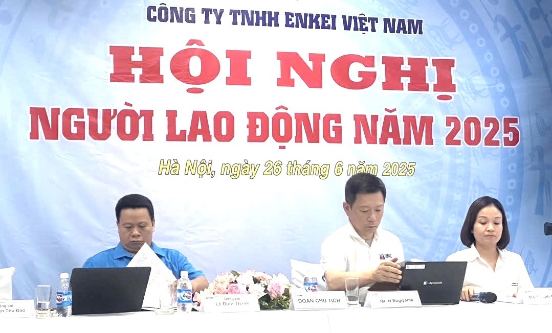 Đối thoại cởi mở, xây dựng quan hệ lao động hài hòa