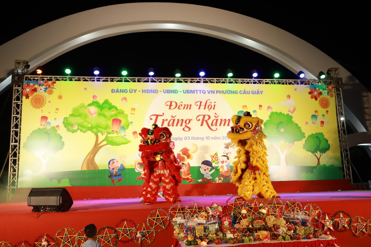 Tưng bừng “Đêm hội Trăng rằm” phường Cầu Giấy