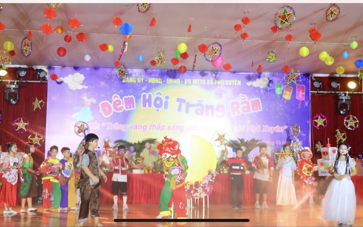 Trăng vàng thắp sáng ước mơ thiếu nhi Phú Xuyên