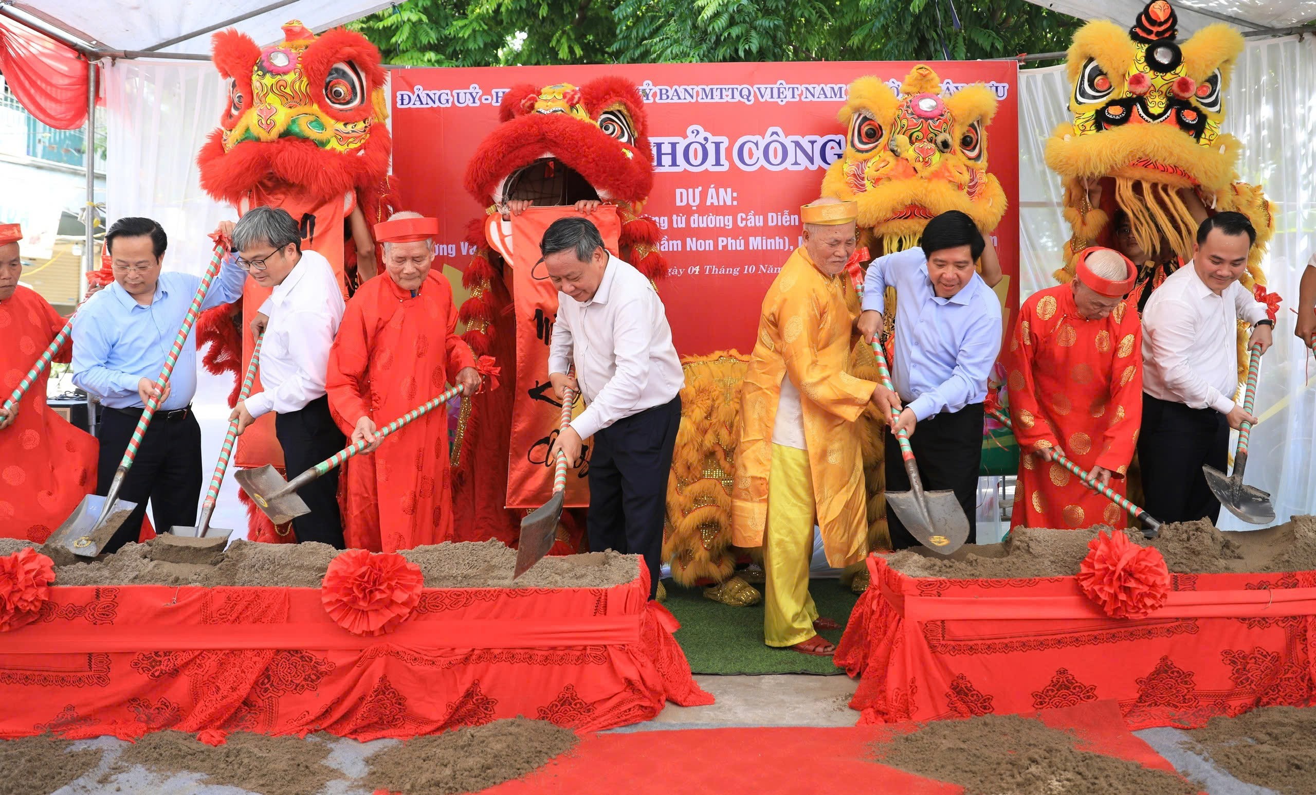 Phường Tây Tựu khởi công, gắn biển công trình chào mừng Giải phóng Thủ đô và Đại hội Đảng bộ Thành phố Phường Tây Tựu khởi công, gắn biển công trình chào mừng Giải phóng Thủ đô và Đại hội Đảng bộ Thành phố