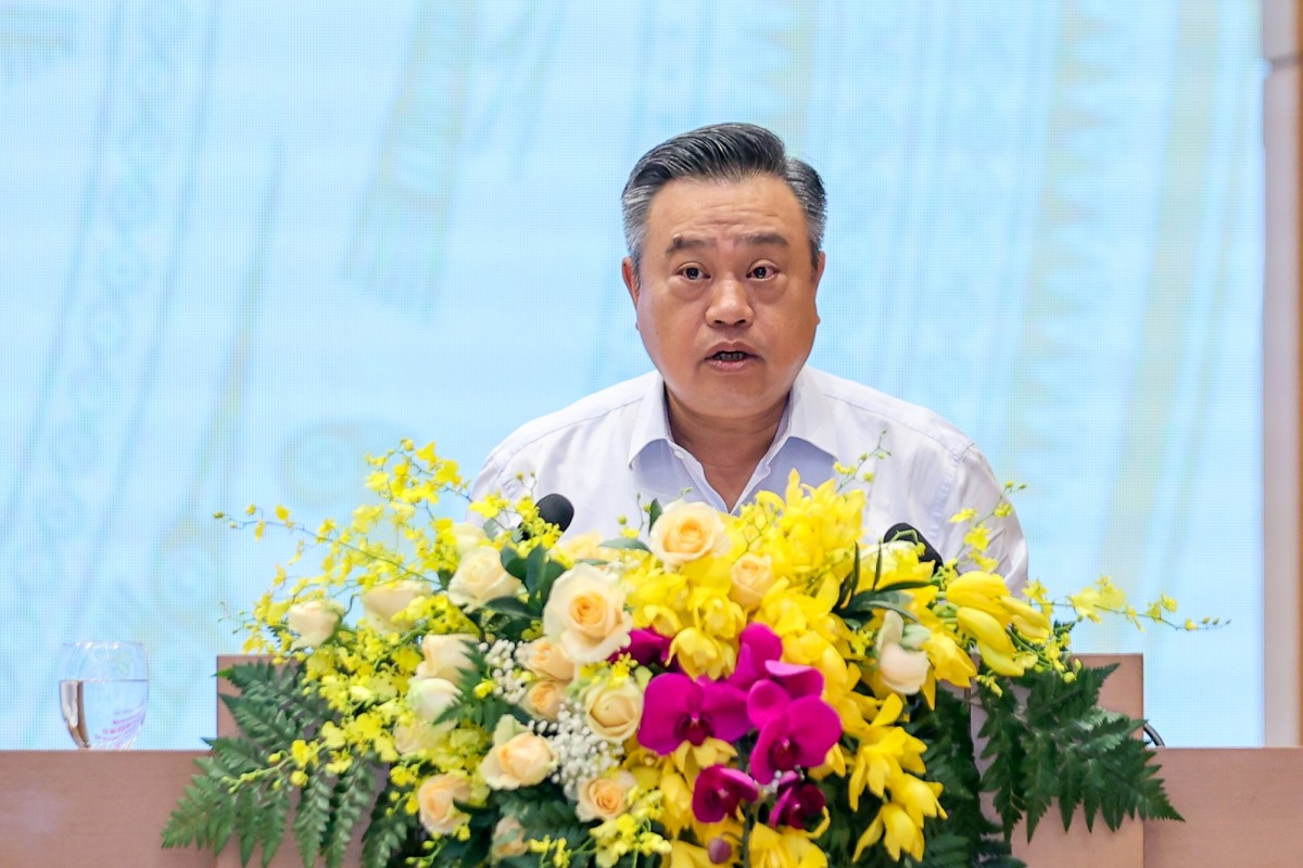 Thủ tướng phát động đợt thi đua cao điểm lập thành tích chào mừng Đại hội XIV của Đảng Thủ tướng phát động đợt thi đua cao điểm lập thành tích chào mừng Đại hội XIV của Đảng