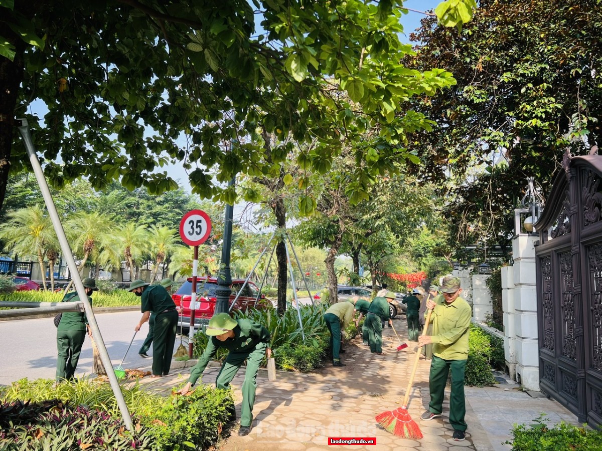 Hà Nội: Ra quân vệ sinh môi trường, chủ động ứng phó bão số 11 Hà Nội: Ra quân vệ sinh môi trường, chủ động ứng phó bão số 11