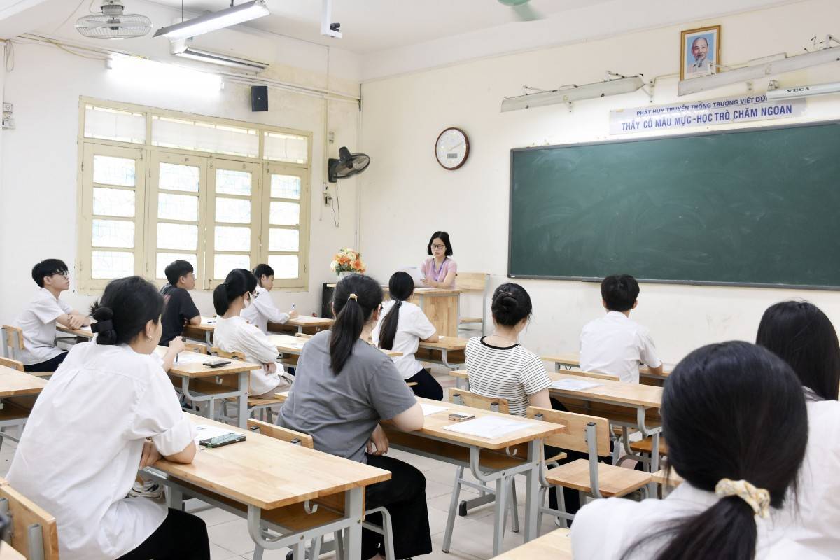 Nâng cao các môn chuyên dành cho trường THPT chuyên Triển khai phương án bảo đảm an toàn cho kỳ thi tốt nghiệp THPT với phương châm 4 tại chỗ