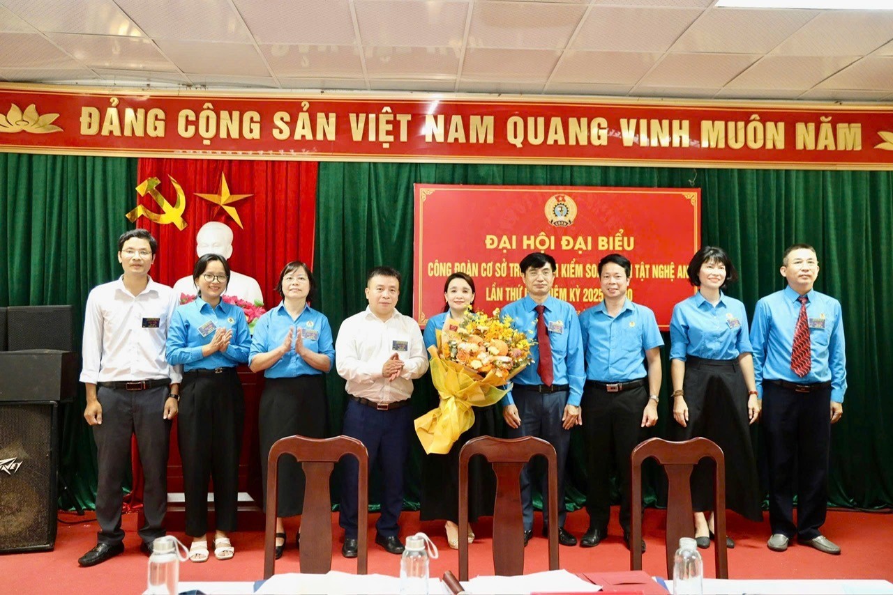 Sôi nổi Đại hội Công đoàn cơ sở trực thuộc Công đoàn phường Trường Vinh Sôi nổi Đại hội Công đoàn cơ sở trực thuộc Công đoàn phường Trường Vinh