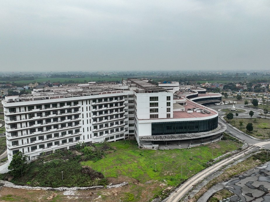 Khởi tố 7 bị can gây thất thoát 762 tỷ đồng tại Bệnh viện Bạch Mai, Việt Đức cơ sở 2