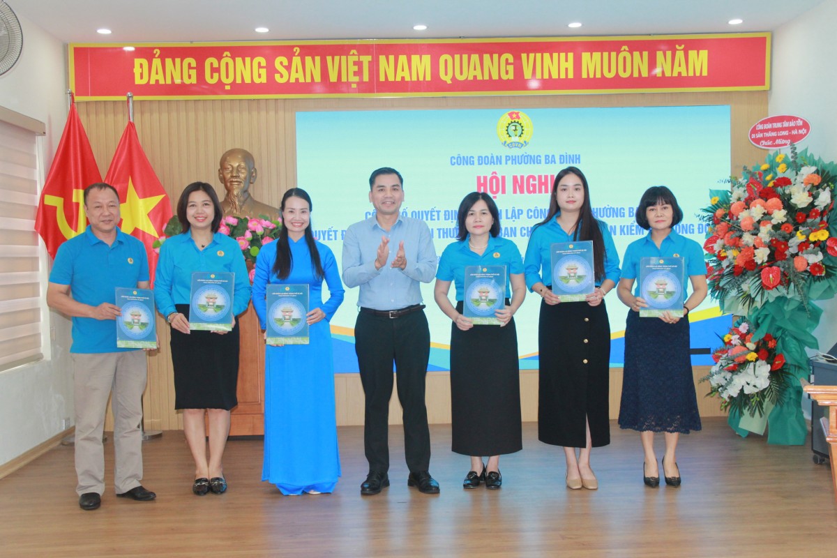 Đồng chí Nguyễn Thị Thanh giữ chức Chủ tịch Công đoàn phường Ba Đình