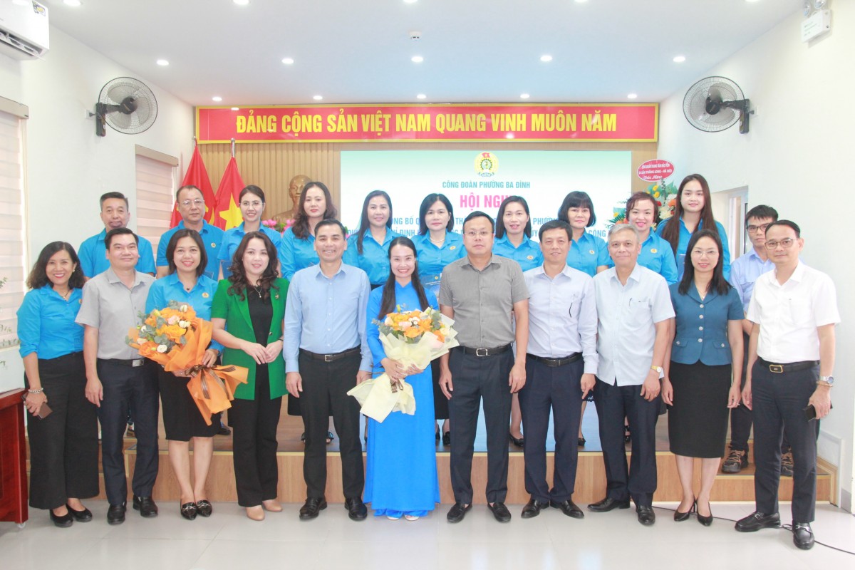 Đồng chí Nguyễn Thị Thanh giữ chức Chủ tịch Công đoàn phường Ba Đình