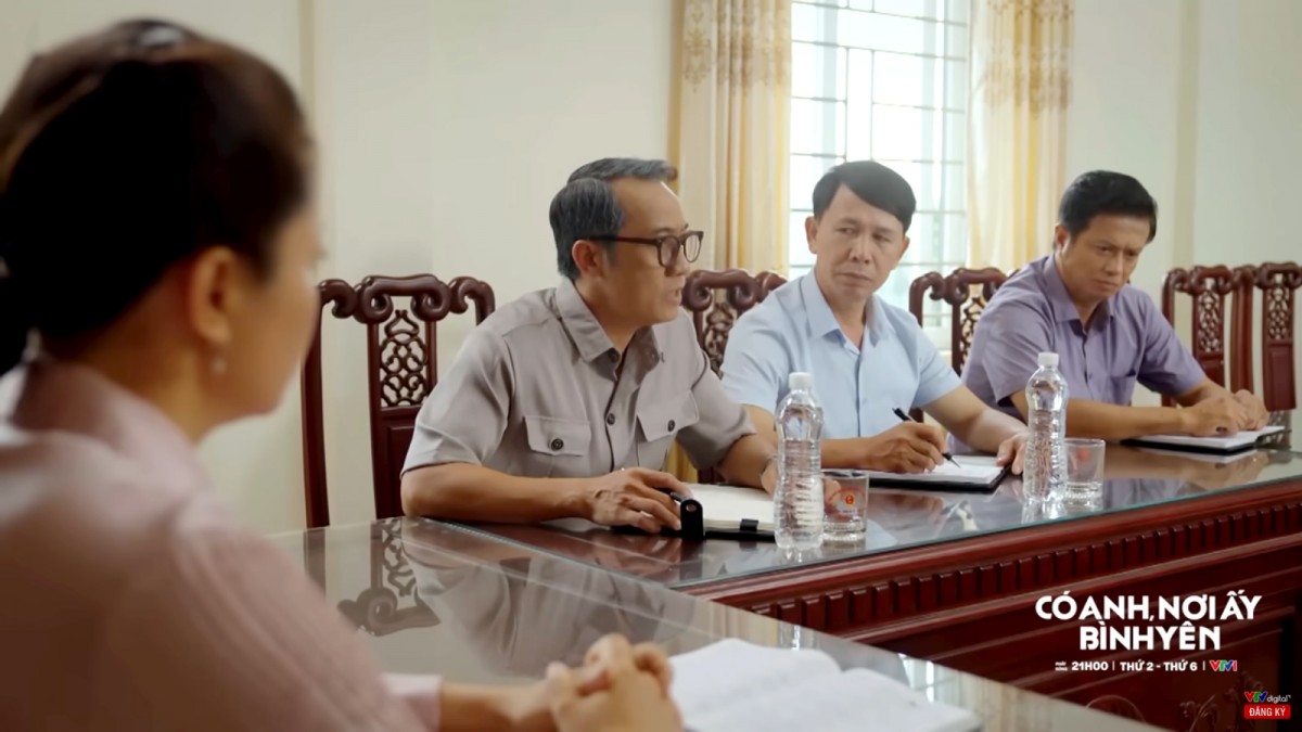 “Có anh, nơi ấy bình yên” tập 41: Xuân tự ý tiêu hủy tài liệu, lên kế hoạch thủ tiêu nhân chứng “Có anh, nơi ấy bình yên” tập 41: Xuân tự ý tiêu hủy tài liệu, lên kế hoạch thủ tiêu nhân chứng