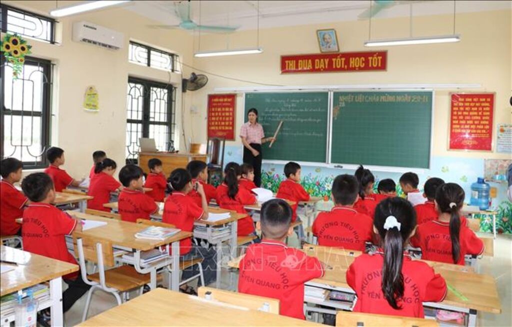 Đề xuất sửa đổi quy định xử phạt vi phạm hành chính trong lĩnh vực giáo dục Đề xuất sửa đổi quy định xử phạt vi phạm hành chính trong lĩnh vực giáo dục