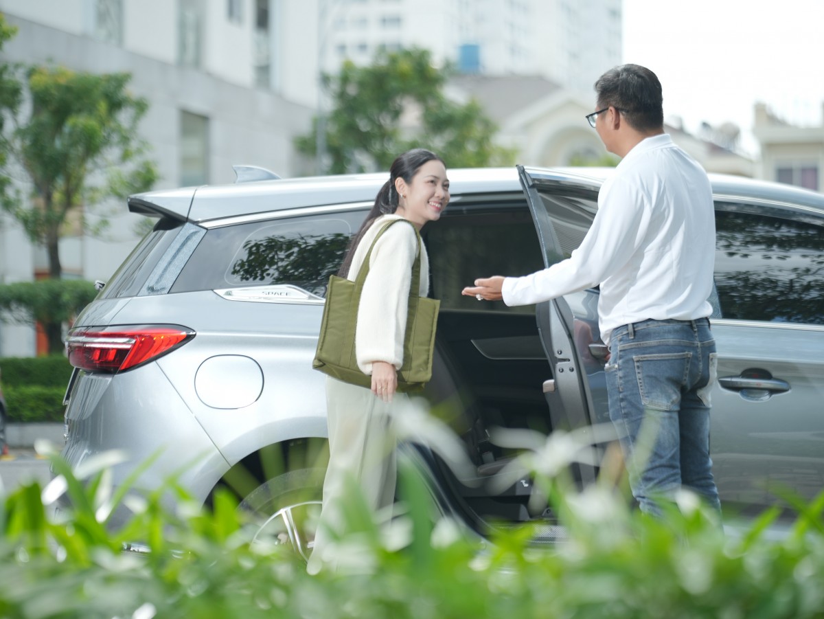 Grab thử nghiệm dịch vụ GrabCar xe điện tại Hà Nội Grab thử nghiệm dịch vụ GrabCar xe điện tại Hà Nội