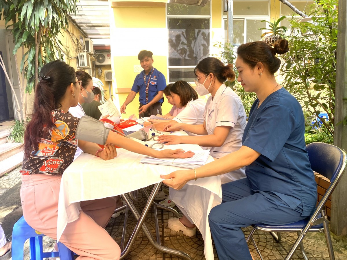 Phường Văn Miếu - Quốc Tử Giám chăm lo sức khỏe người cao tuổi Phường Văn Miếu - Quốc Tử Giám chăm lo sức khỏe người cao tuổi