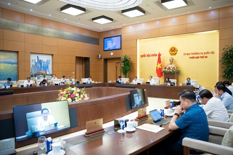 Nhà nước quản lý, điều tiết giá theo cơ chế thị trường Nhà nước quản lý, điều tiết giá theo cơ chế thị trường