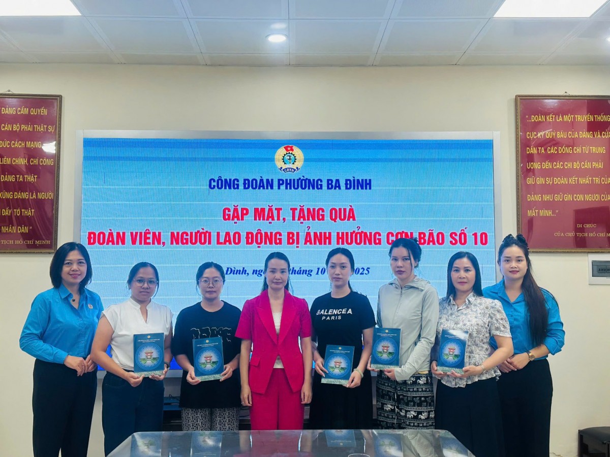 Công đoàn phường Ba Đình chia sẻ khó khăn, lan toả yêu thương