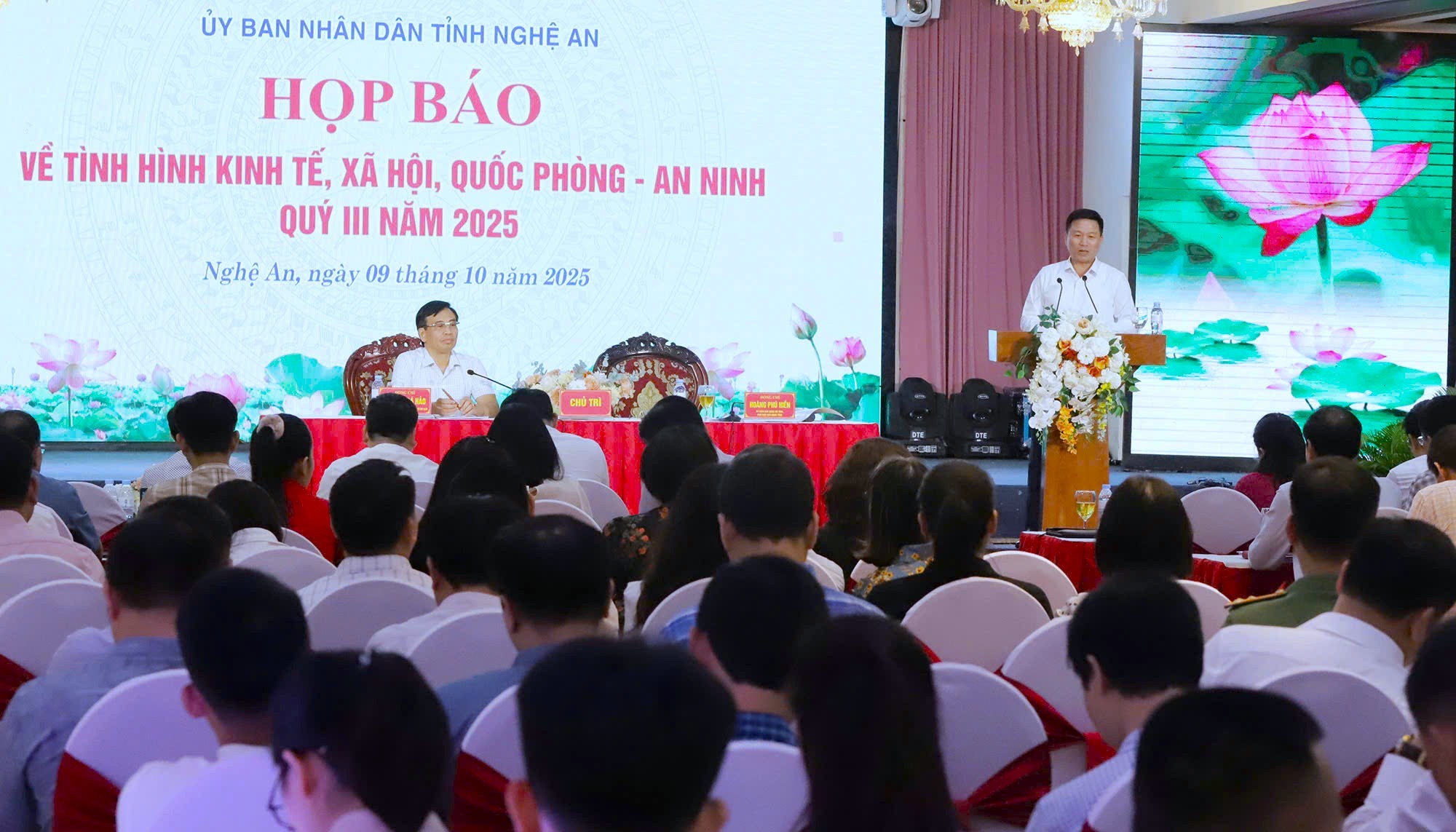 Tỉnh Nghệ An hoàn thành chi trả chế độ cho cán bộ, công chức nghỉ việc Tỉnh Nghệ An hoàn thành chi trả chế độ cho cán bộ, công chức nghỉ việc