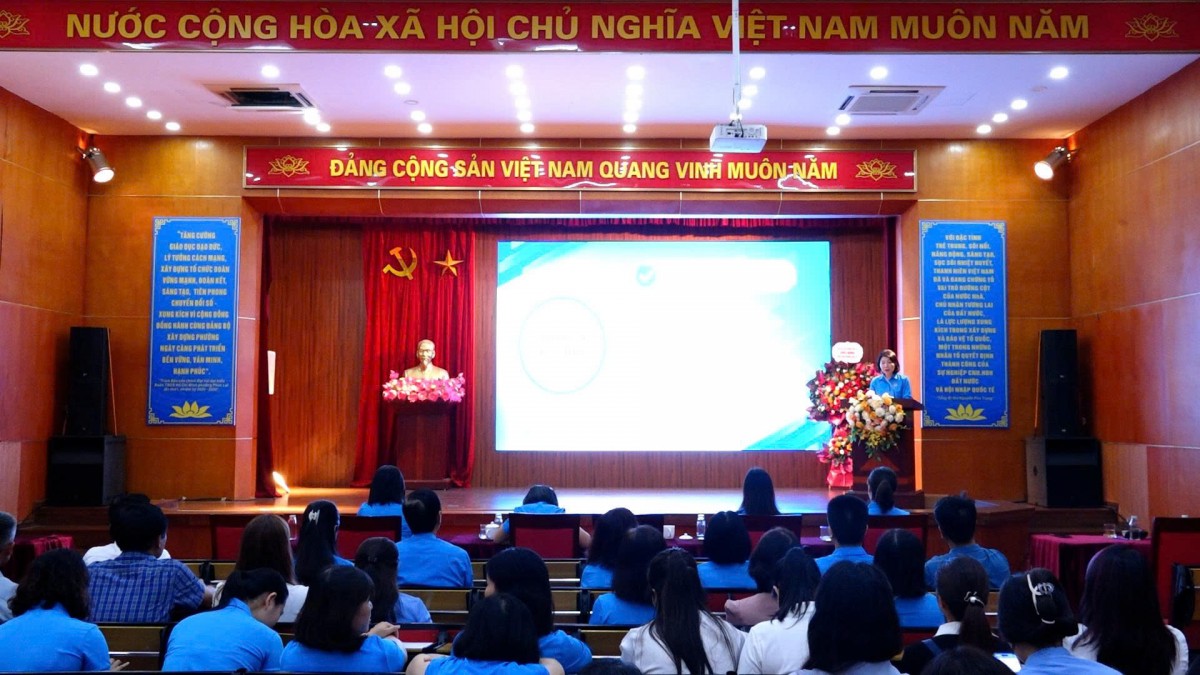 Công đoàn phường Phúc Lợi triển khai các nhiệm vụ trọng tâm trong quý IV/2025 Công đoàn phường Phúc Lợi triển khai các nhiệm vụ trọng tâm trong quý IV/2025