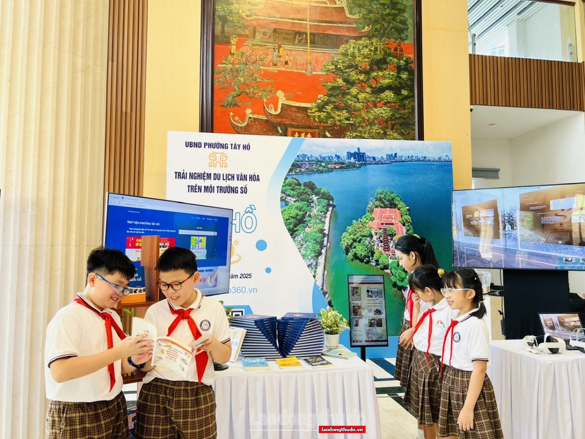 Lan tỏa tinh thần chuyển đổi số, xây dựng công dân số Tây Hồ