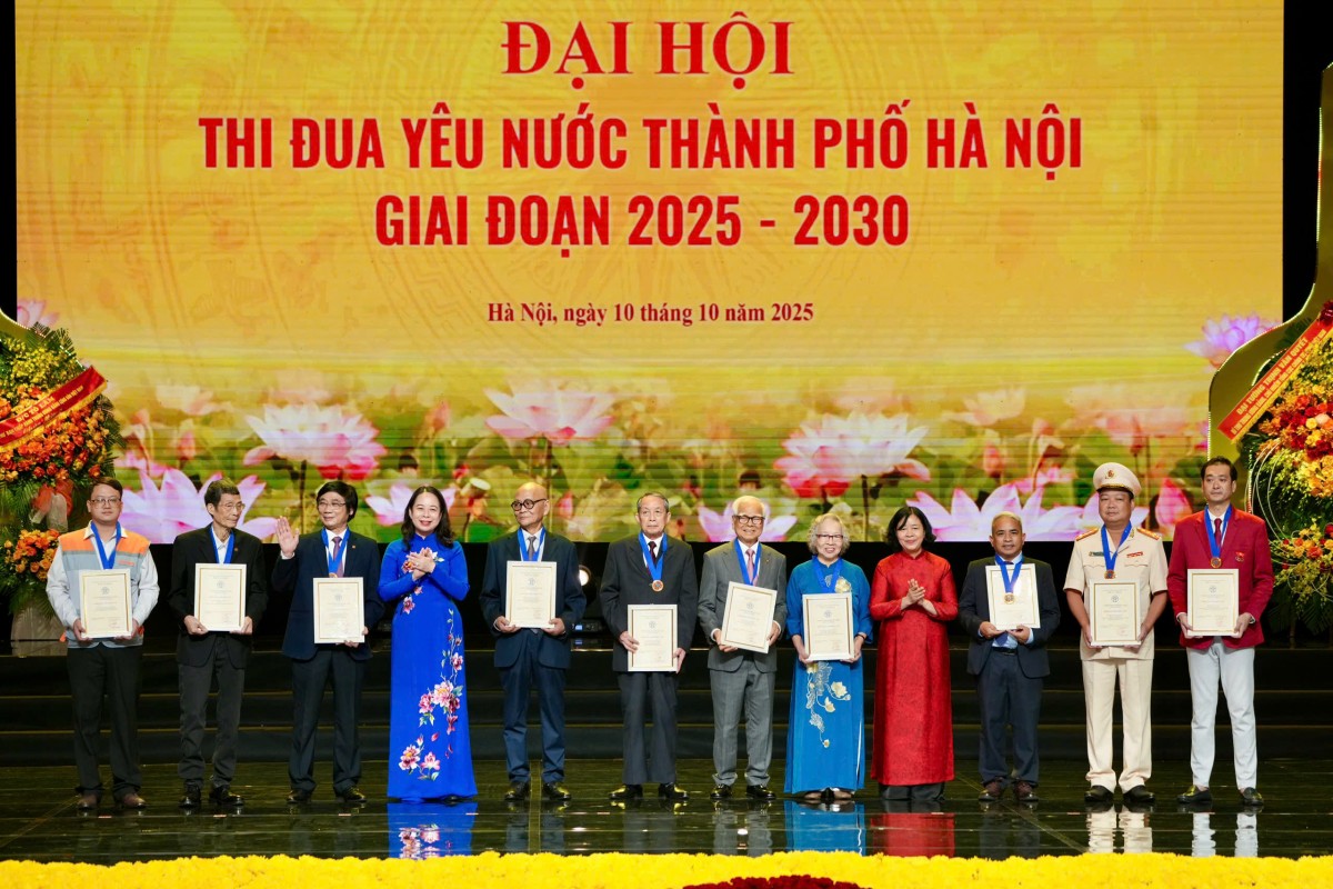 10 “Công dân Thủ đô ưu tú” được vinh danh