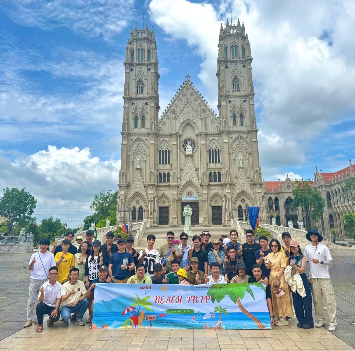 Nỗ lực chăm lo cho người lao động, góp phần xây dựng doanh nghiệp phát triển bền vững Nỗ lực chăm lo cho người lao động, góp phần xây dựng doanh nghiệp phát triển bền vững
