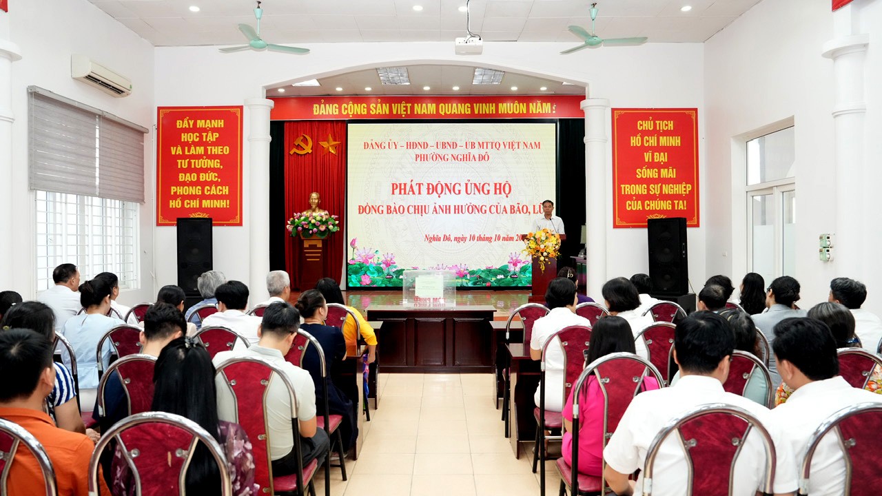 Phường Nghĩa Đô phát động phong trào ủng hộ đồng bào khắc phục hậu quả bão lũ Phường Nghĩa Đô phát động phong trào ủng hộ đồng bào khắc phục hậu quả bão lũ