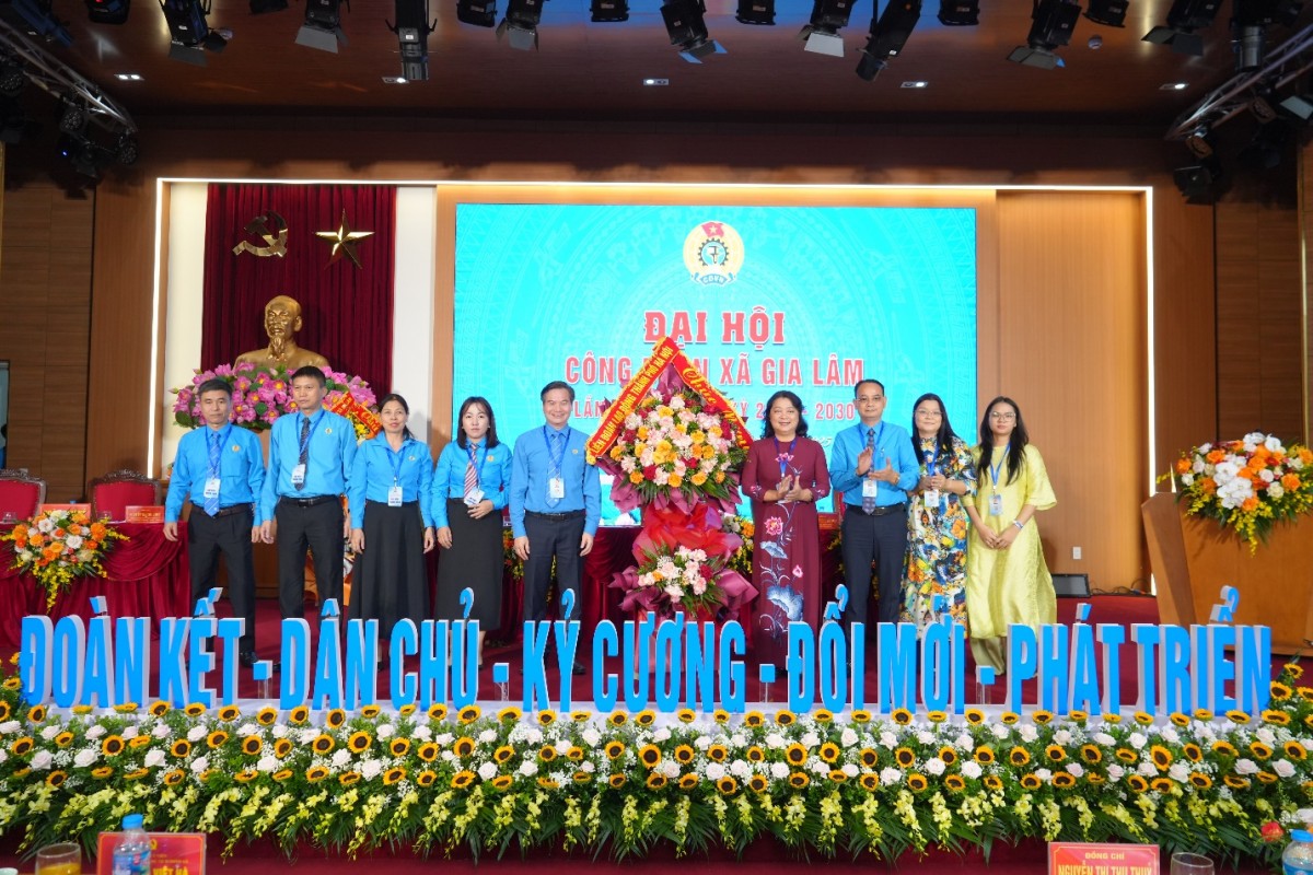 Xây dựng tổ chức Công đoàn xã Gia Lâm vững mạnh toàn diện