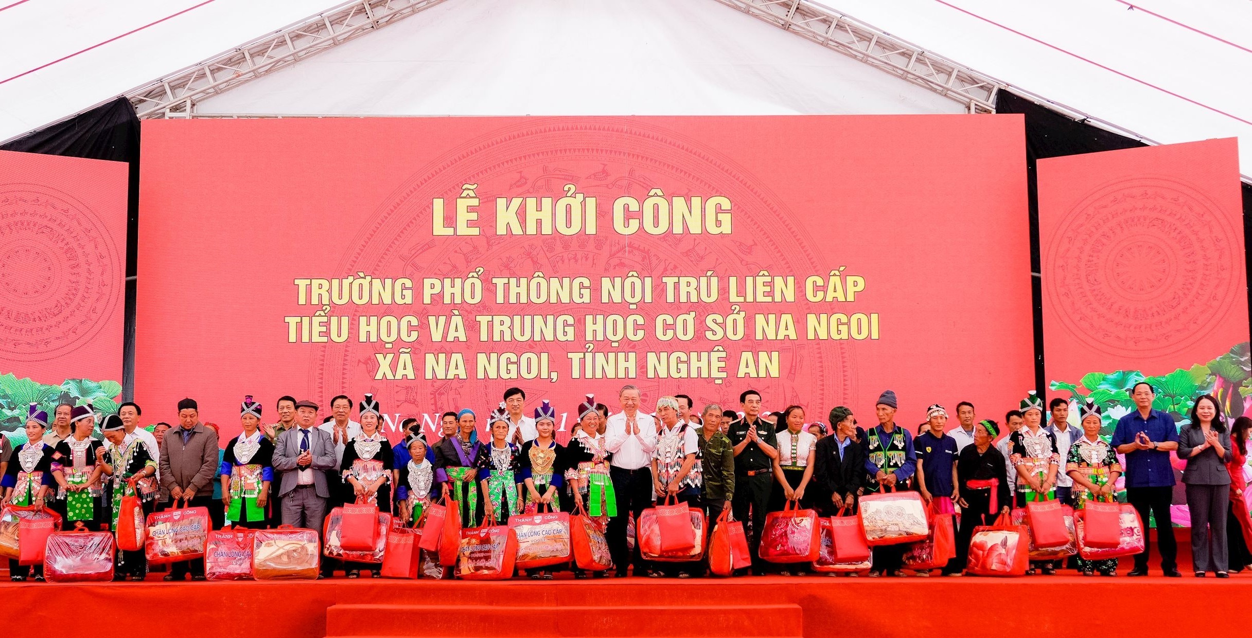 Khởi công Trường Phổ thông nội trú liên cấp tại Na Ngoi, Nghệ An