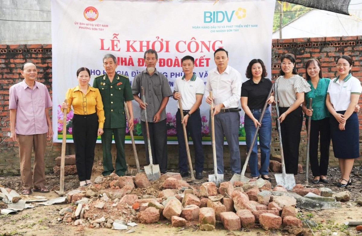 Phường Sơn Tây: Lan tỏa nghĩa tình trong Tháng cao điểm “Vì người nghèo”