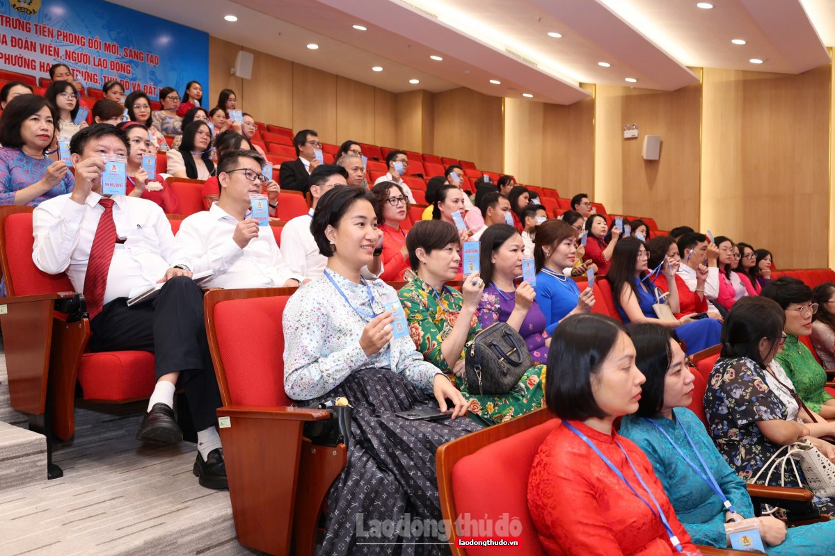 Công đoàn phường Hai Bà Trưng quyết tâm đổi mới, sáng tạo, xây dựng tổ chức vững mạnh Công đoàn phường Hai Bà Trưng quyết tâm đổi mới, sáng tạo, xây dựng tổ chức vững mạnh