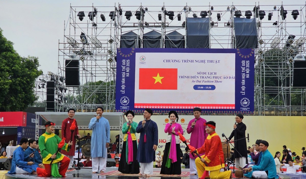 Lễ hội Văn hoá Thế giới tại Hà Nội thắt chặt tình hữu nghị giữa các Quốc gia