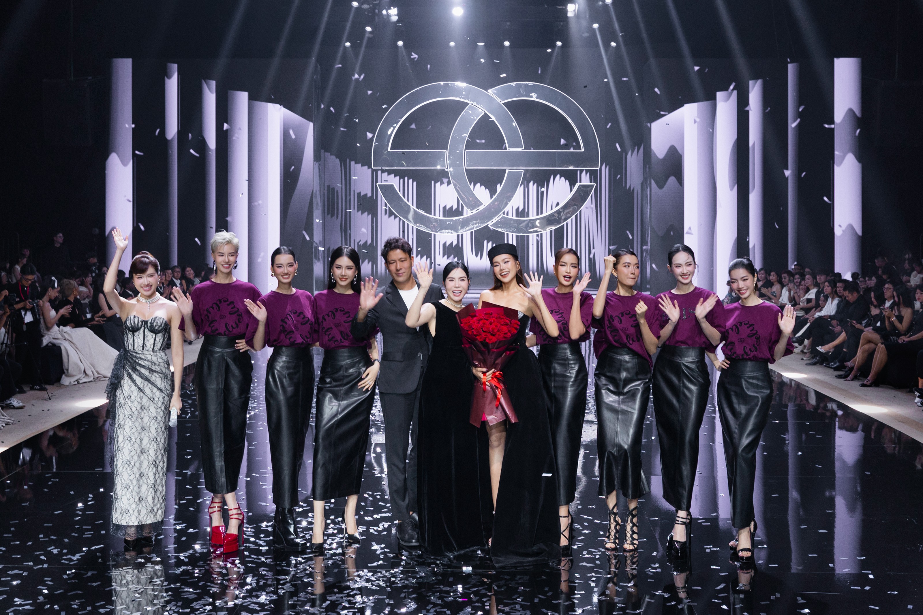 Siêu mẫu Thanh Hằng tỏa sáng trong vai trò vedette tại Elise Fashion Show Fall/Winter 2025