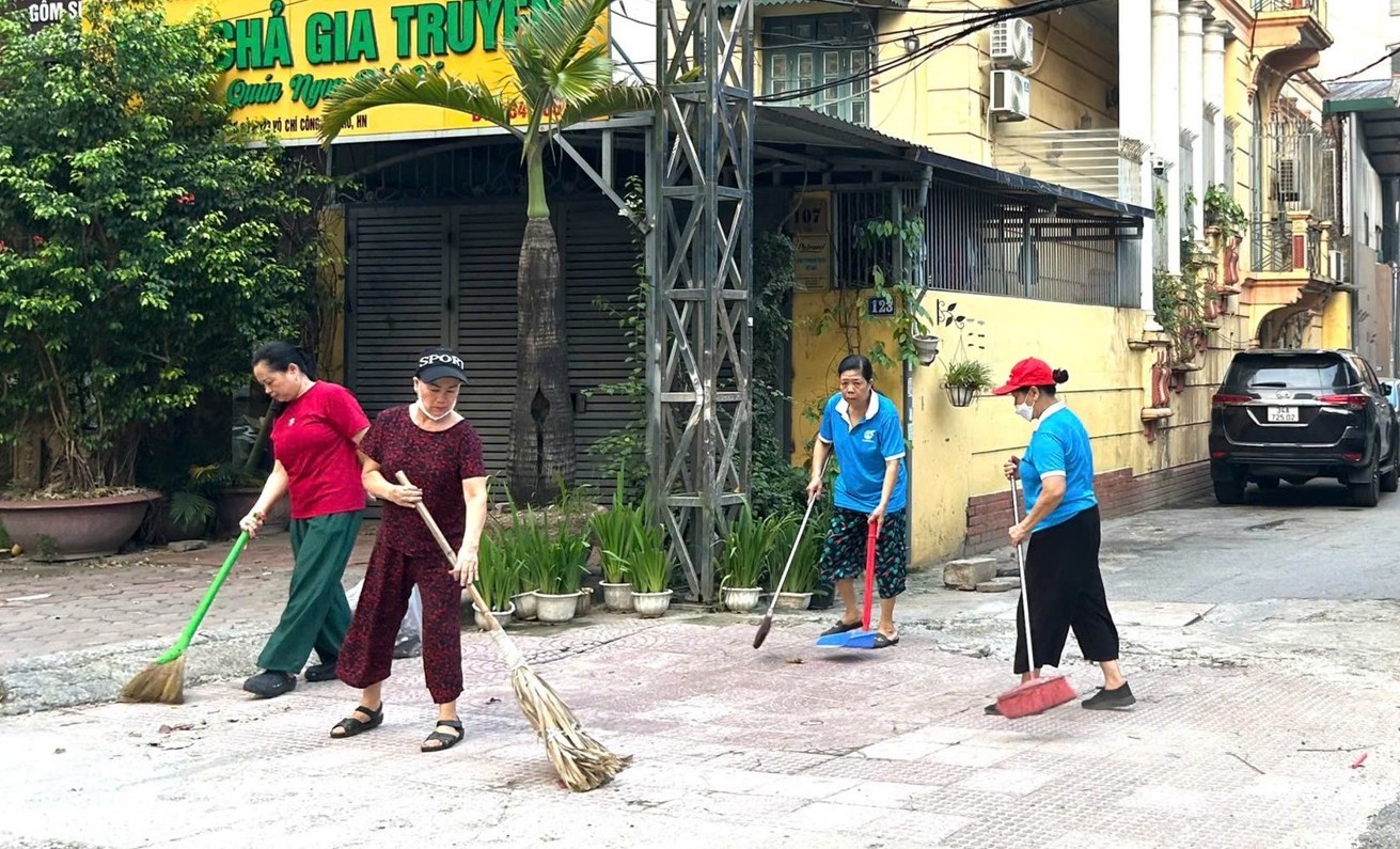 Cán bộ Mặt trận, đoàn viên, hội viên cùng nhân dân tích cực hưởng ứng “Ngày Cuối tuần xanh”