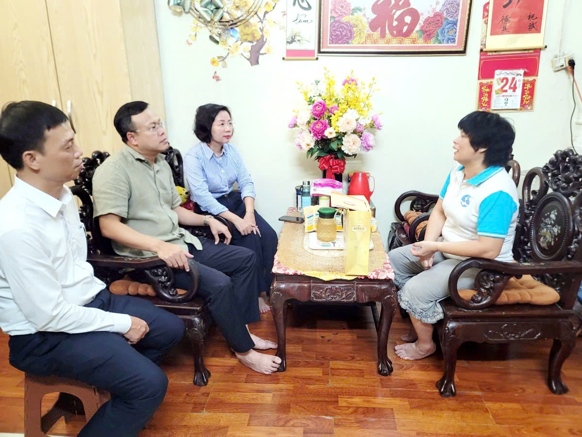 Tạo khối đại đoàn kết để hoàn thành sứ mệnh Tạo khối đại đoàn kết để hoàn thành sứ mệnh