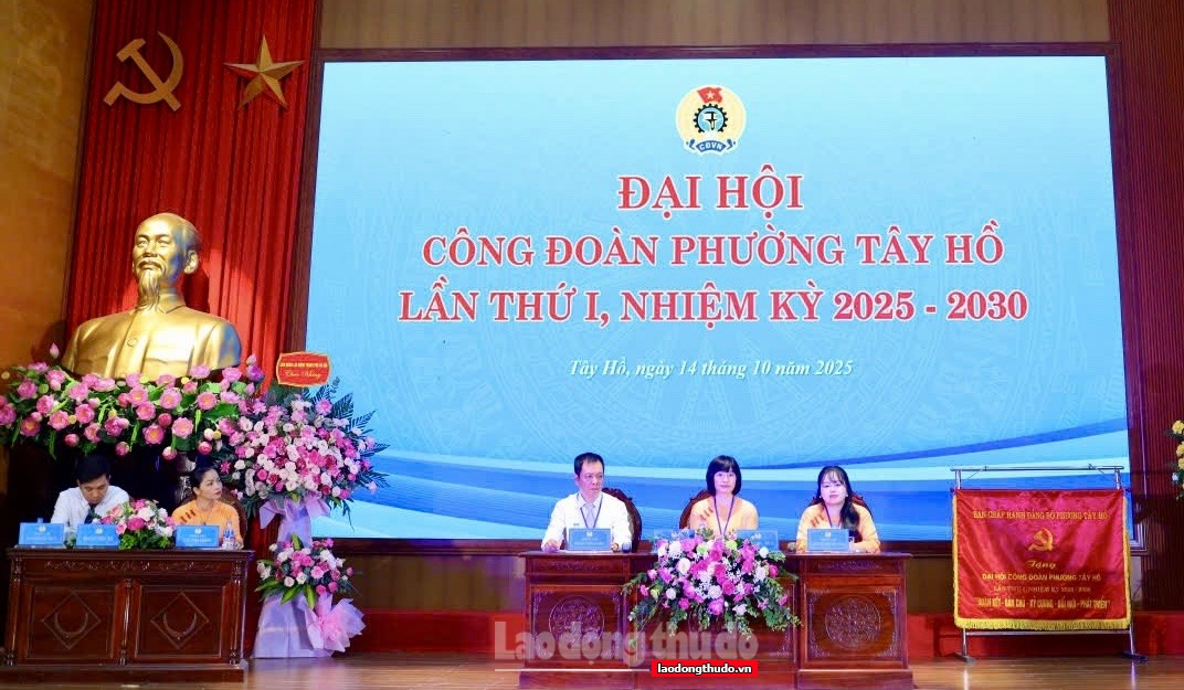 Công đoàn phường Tây Hồ: Thích ứng chuyển đổi số, hướng mạnh về cơ sở và người lao động Công đoàn phường Tây Hồ: Thích ứng chuyển đổi số, hướng mạnh về cơ sở và người lao động