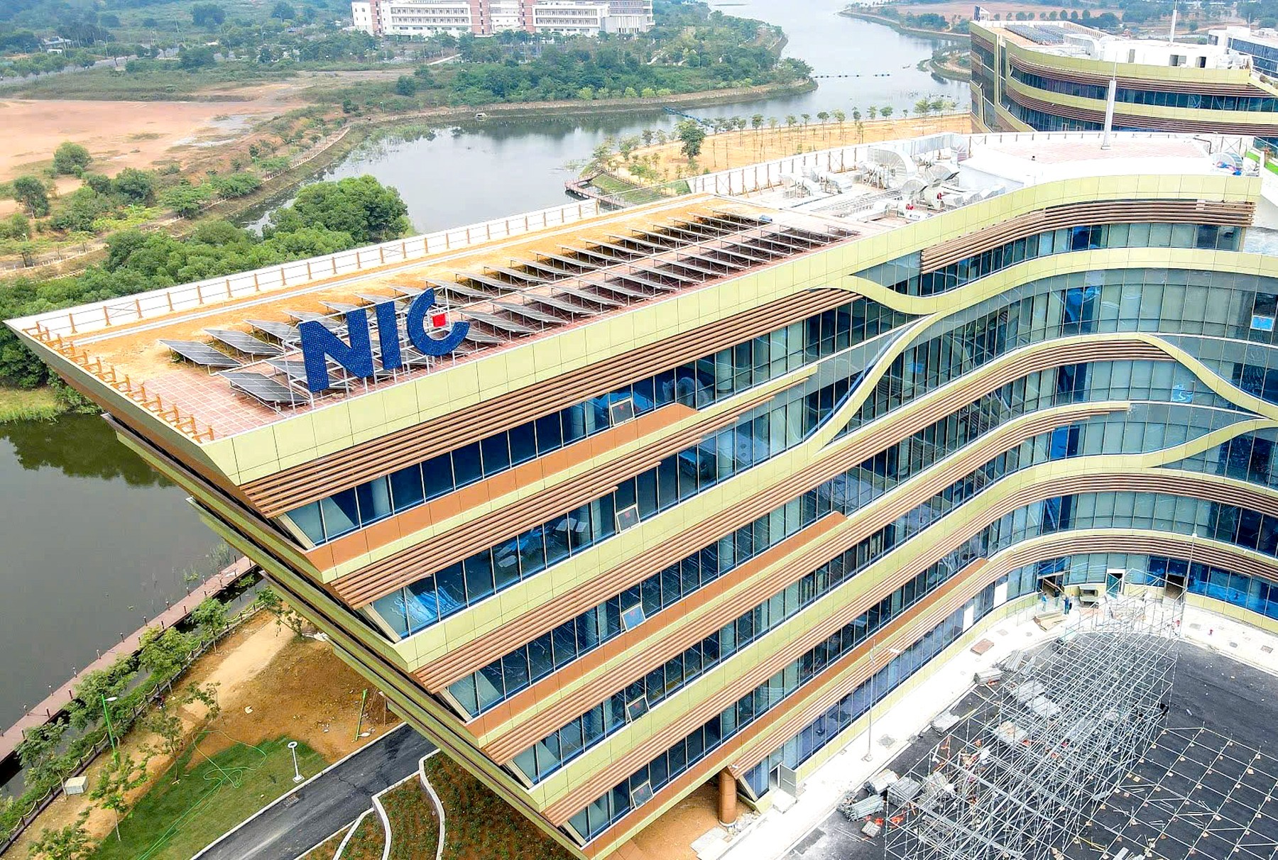 Bứt phá trong kỷ nguyên số từ nền tảng khoa học, công nghệ