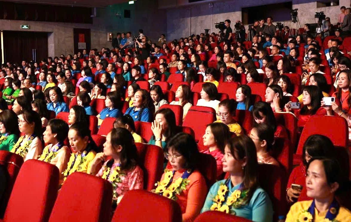 Tổ chức Công đoàn luôn trân trọng, tự hào về những gương điển hình “Giỏi việc nước, Đảm việc nhà”