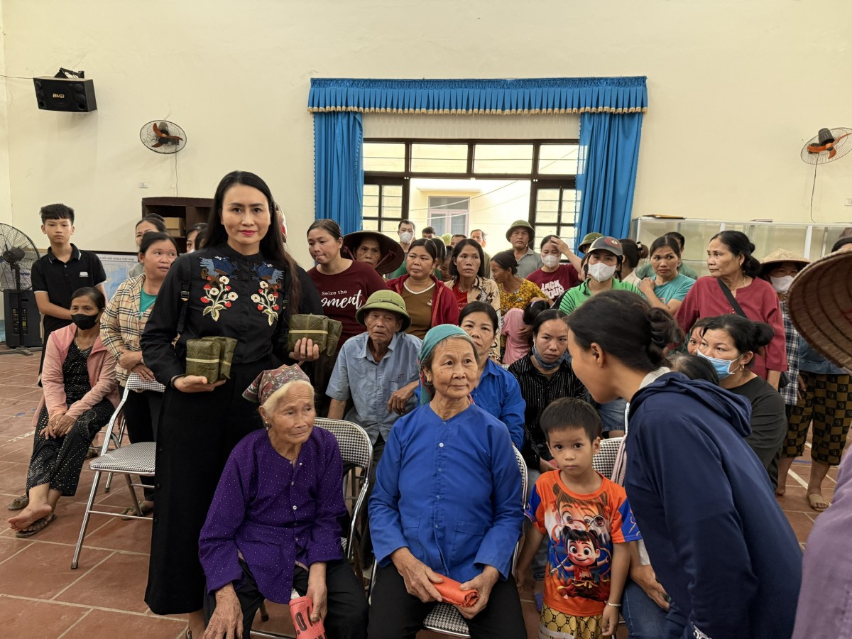 Chạy về vùng lũ Thái Nguyên