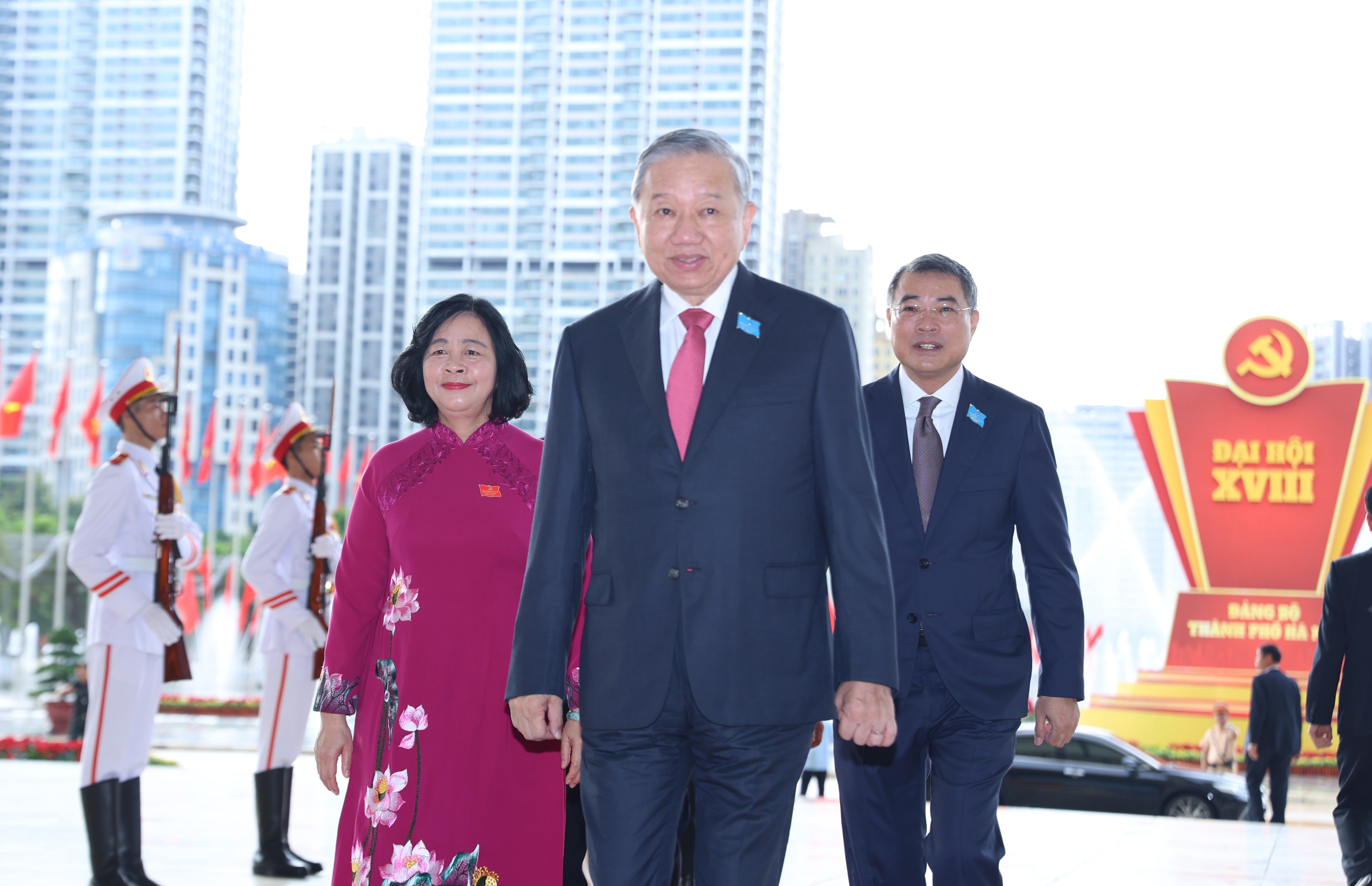 Tổng Bí thư Tô Lâm và các đồng chí lãnh đạo Đảng, Nhà nước dự Đại hội đại biểu Đảng bộ thành phố Hà Nội lần thứ XVIII