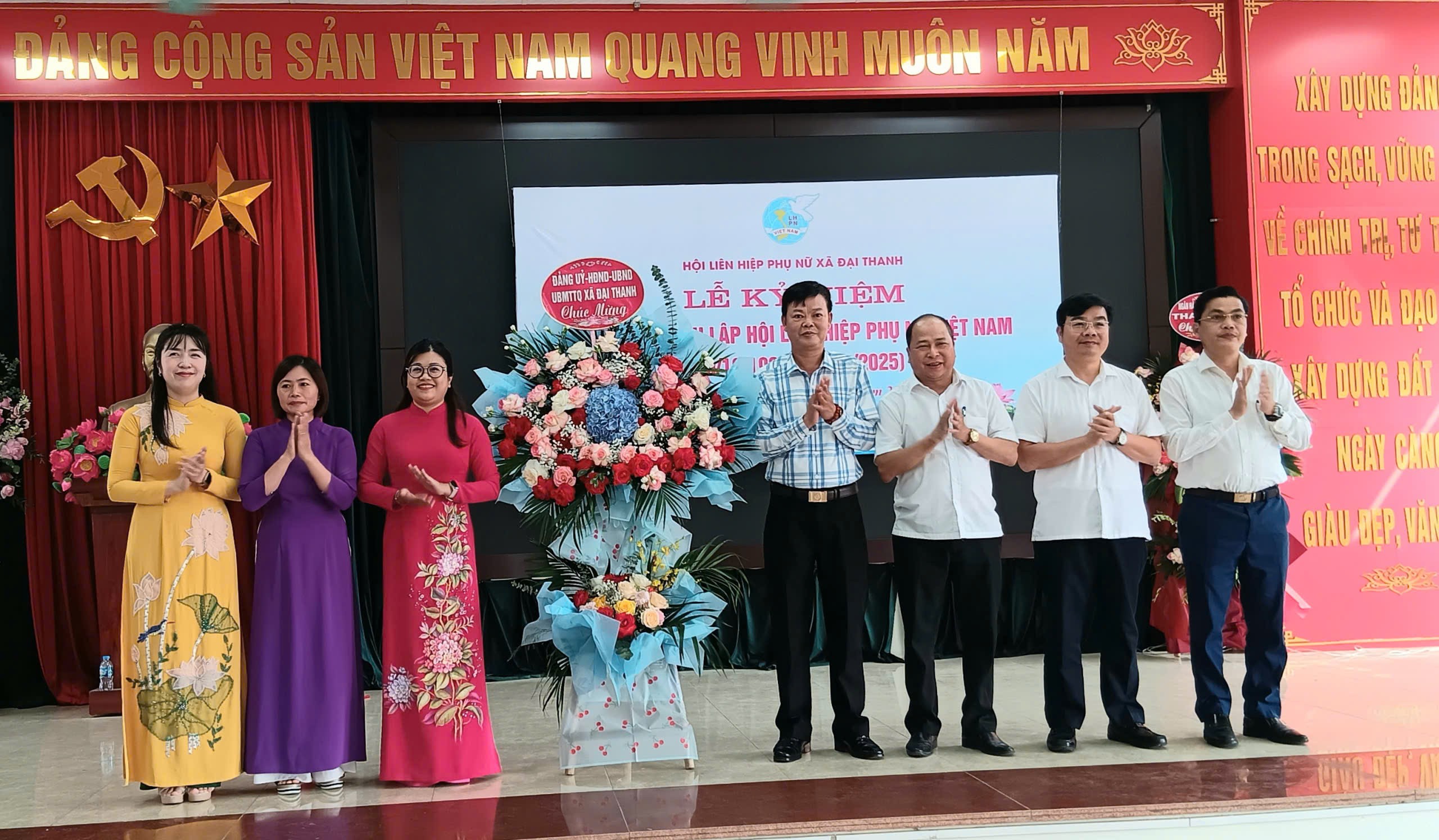 Phụ nữ xã Đại Thanh phát huy truyền thống 95 năm tự hào và phát triển Phụ nữ xã Đại Thanh phát huy truyền thống 95 năm tự hào và phát triển