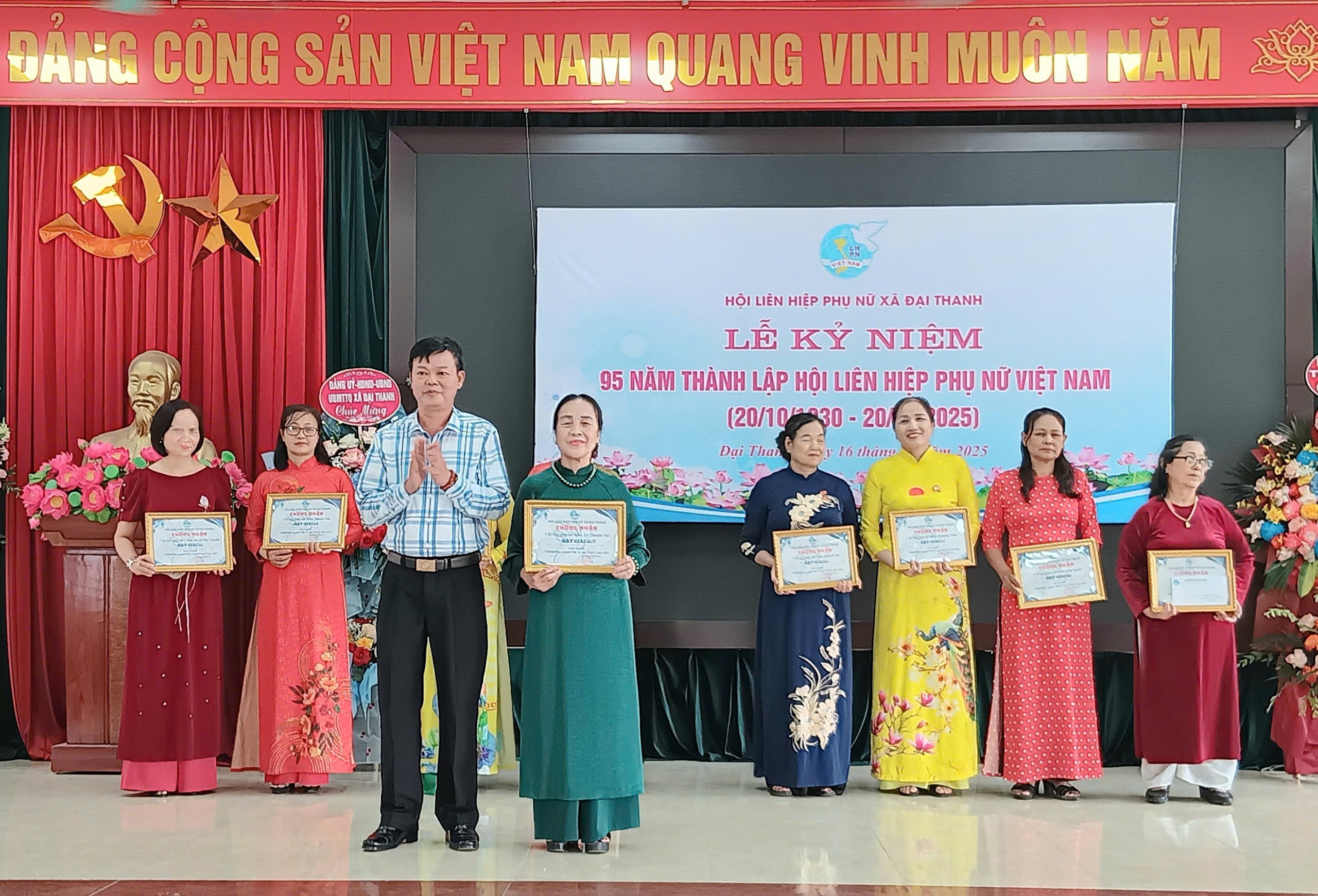 Phụ nữ xã Đại Thanh phát huy truyền thống 95 năm tự hào và phát triển Phụ nữ xã Đại Thanh phát huy truyền thống 95 năm tự hào và phát triển