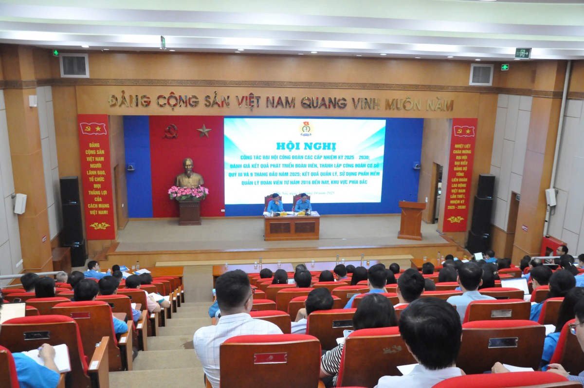 Tổng LĐLĐ Việt Nam tập trung tháo gỡ vướng mắc công tác tổ chức Đại hội Công đoàn cơ sở