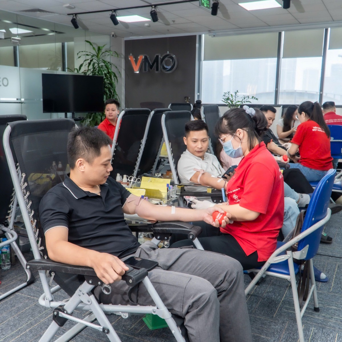 Kiến tạo môi trường làm việc hạnh phúc tại VMO