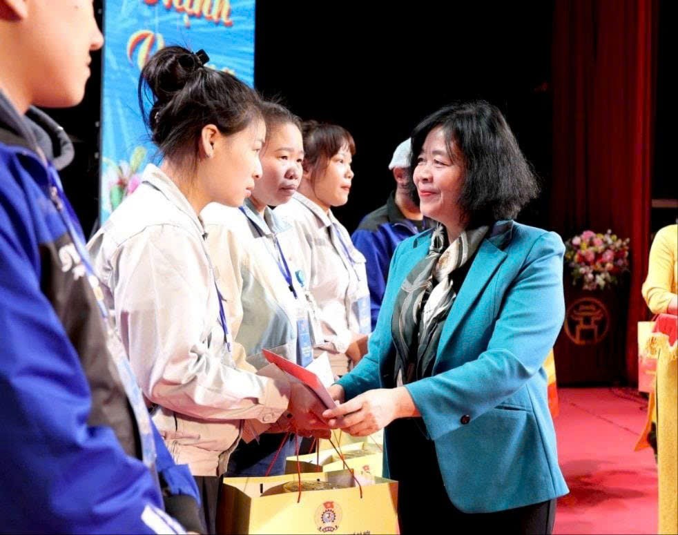 Gửi trọn niềm tin và kỳ vọng vào Đại hội Đảng bộ thành phố Hà Nội lần thứ XVIII