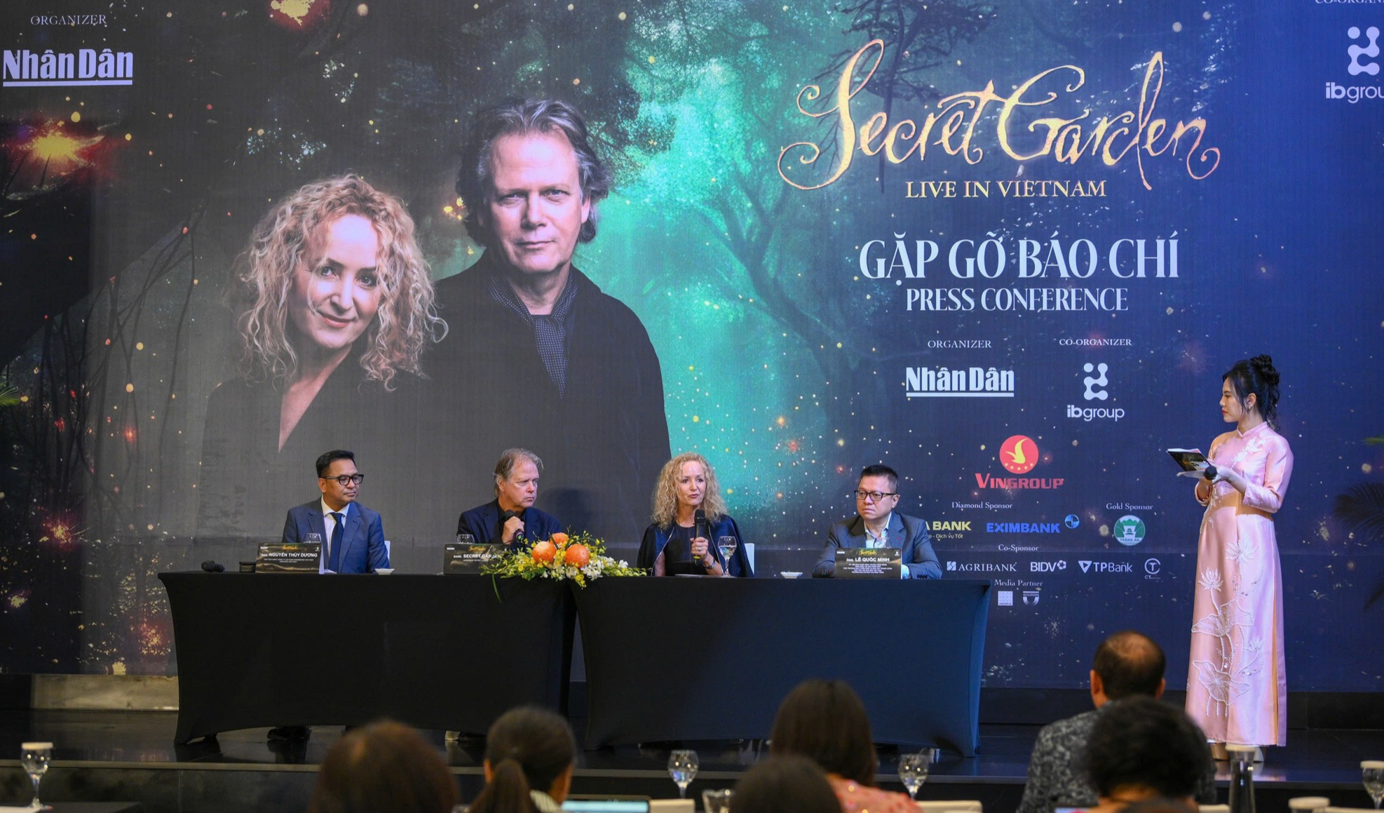 Bộ đôi huyền thoại Secret Garden lần đầu gặp gỡ, giao lưu báo chí tại Việt Nam